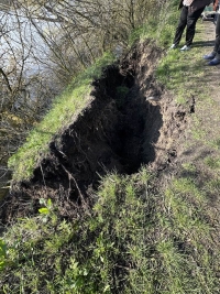 У селі Миролюбівка Маловисківської громади  мешканці власними силами відремонтували греблю