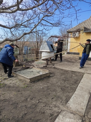Працівники комунального підприємства КП &laquo;Мала Виска МКП&raquo; провели чищення криниці у мешканки с.Валуївки
