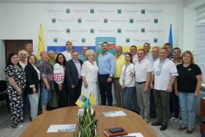 Міський голова Юрій Гульдас   взяв участь у  зустрічі «Відновлення та розвиток громад: успішні практики та обмін досвідом» на Гайворонщині