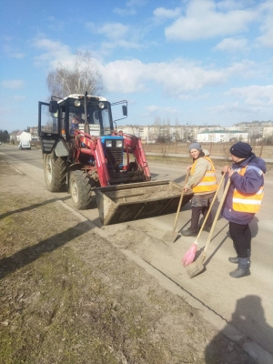 У Маловисківській громаді продовжуються роботи з весняного благоустрою
