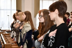 Міський парламент дітей &laquo;Нові лідери&raquo; Маловисківської громади  взяв участь у засіданні ІІ сесії ХVІ скликання Кіровоградського обласного парламенту дітей