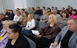Посадовці Маловисківської міської ради взяли участь у онлайн-семінарі &laquo;Європейські гранти та програми для розвитку громад&raquo;